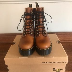 Dr Martins Leona Platform Boots